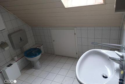 DG Wohnung zur Untermiete - 340,00&nbsp;EUR Kaltmiete, ca.&nbsp; 25,00&nbsp;m&sup2; in Bruchsal (PLZ: 76646)