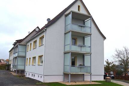 2-Raum-Wohnung in Bernsgrün - 350,00&nbsp;EUR Kaltmiete, ca.&nbsp; 55,00&nbsp;m&sup2;&nbsp;Wohnfl&auml;che in Zeulenroda-Triebes (PLZ: 07937) Bernsgrün