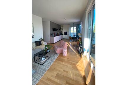 3-Zimmer Wohnung mit riesiger Dachterrasse in Berlin-Pankow