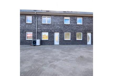 NEUBAU Reihenmittelhaus mit Wärmepumpe und Fußbodenheizung - Schortens