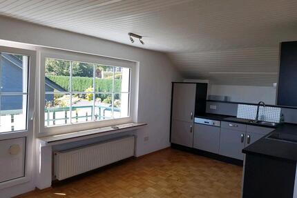 Helle 3 Zimmer- Wohnung mit Balkon zu vermieten - Wipperfürth