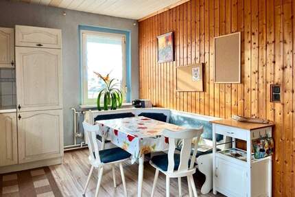 Einfamilienhaus mit extra Einheit im Kabelsketal - Halle (Saale) Ammendorf-Beesen