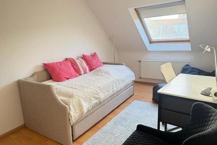 3- Zimmer Wohnung vollmöblierte, 75 m² Landesgartenschau - Neuss