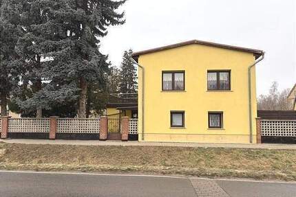 Saniertes EFH in Göhrendorf - 95.000,00&nbsp;EUR Kaufpreis, ca.&nbsp; 130,00&nbsp;m&sup2;&nbsp;Wohnfl&auml;che in Nemsdorf-Göhrendorf (PLZ: 06268)