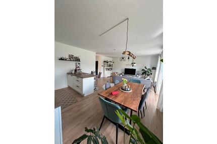 Bezahlbare Traumwohnung mit großem Balkon und schöner Aussicht - Braunfels