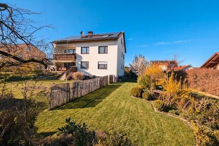 Ansprechende 4-Zimmerwohnung mit Garten und 2 Stellplätzen - Wenzenbach