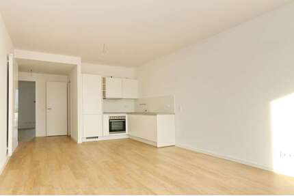 Wohnung zum Mieten in Schönefeld 834,00 € 52.08 m²