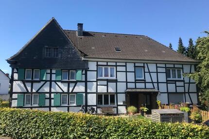 5-Zimmer-Wohnung im historischen Fachwerkhaus in Leverkusen