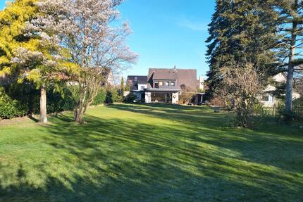 Einfamilienhaus mit Einliegerwohnung 1187m2, Baugrundstück - Osnabrück Gretesch