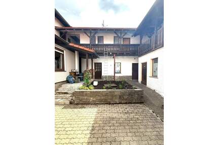 Apartmenthaus mit Potenzial - perfektes Projekt für Investoren in Top-Lage mit hoher Nachfrage - Meiningen