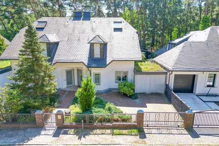 Haus zum Kaufen in Kleinmachnow 895.000,00 € 181.29 m²