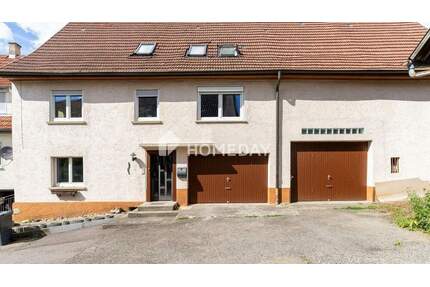 Charmantes Einfamilienhaus mit modernem Ausbau, großem Garten und vielseitigen Nutzungsmöglichkeiten - Bisingen