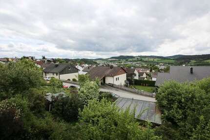 Haus zum Kaufen in Regen 239.000,00 € 157 m²