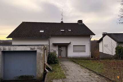 Haus zum Kaufen in Windeck 335.000,00 € 331 m²