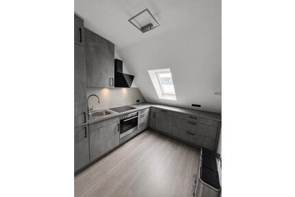 3-Zimmer DG Wohnung in Niebüll - 900,00&nbsp;EUR Kaltmiete, ca.&nbsp; 58,00&nbsp;m&sup2; in Niebüll (PLZ: 25899)