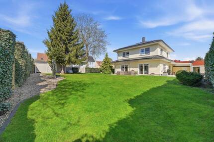DAS PERFEKTE HAUS IN BEGEHRTER LAGE VON CAPUTH AM SCHWIELOWSEE