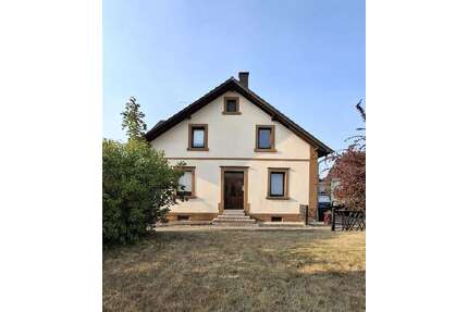 Haus zum Kaufen in Homburg 249.000,00 € 180 m²
