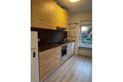 Renovierte 2,5-Zimmer-Wohnung mit eigenem Eingang-Hohenaspe