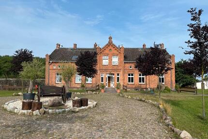 Wohnung in 18249 Zernin MV - 1.135,00&nbsp;EUR Kaltmiete, ca.&nbsp; 81,50&nbsp;m&sup2; in Tarnow (PLZ: 18249)