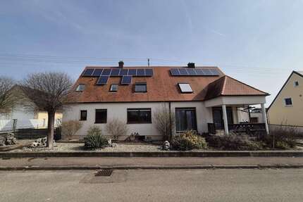 Haus zum Kaufen in Harburg 319.500,00 € 177 m²