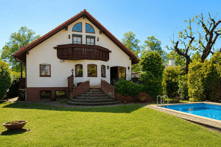 Familienidylle im Komponistenviertel mit Pool & viel Platz - Teltow