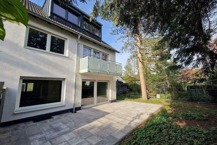 --- Provisionsfrei für Käufer --- Kernsaniert --- Tolles Reiheneckhaus mit eigener Tiefgarage in Nürnberg Laufamholz ---