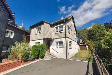 Haus zum Kaufen in Eisfeld 68.000,00 € 190 m²