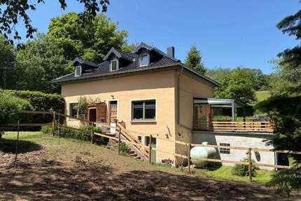 Haus zum Kaufen in Hellenthal 549.000,00 € 174 m²