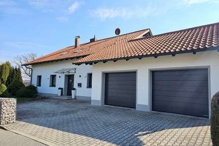 Haus zum Kaufen in Ortenburg 499.000,00 € 195 m²