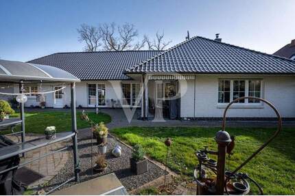 VON POLL IMMOBILIEN - Hochwertiger Bungalow im Grünen - Kreuzau Langenbroich