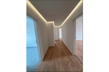 Erstbezug nach Modernisierung: Stadtnahe Designwohnung mit Balkon - Düsseldorf Stadtbezirk 8