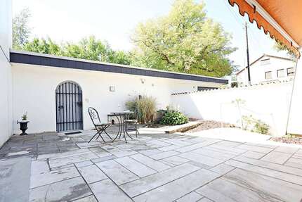 Haus zum Kaufen in Leinfelden-Echterdingen 987.000,00 € 249 m²