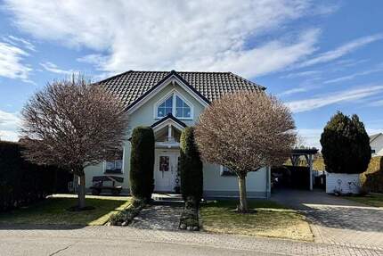 *RESERVIERT* Familienfreundliches Haus mit 2 großzügigen Terrassen, wunderschönem Garten in beliebter Lage von Jessen (Elster)