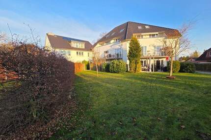 Mehrfamilienhaus mit 9 Wohnungen in Duvenstedt - Hamburg