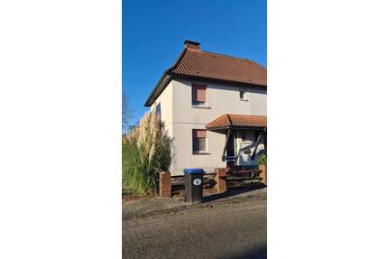 Doppelhaushälfte in Varel - 129.000,00&nbsp;EUR Kaufpreis, ca.&nbsp; 70,00&nbsp;m&sup2;&nbsp;Wohnfl&auml;che in Varel (PLZ: 26316)