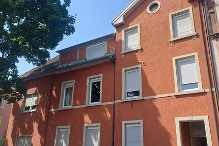 Zum Kauf: Stilvolle 3,5-Zimmer-Altbauwohnung im DGOffenburg- Ost