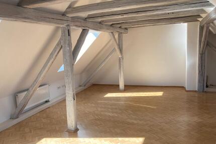 Wertheim: charmantes Altstadthaus mit vier Zimmern und Balkon