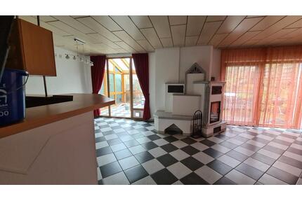 4-Zimmer-Wohnung mit Terrasse und Garten - Unterensingen