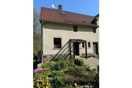 Liebevoll saniertesmodernisiertes Einfamilien-Reihenendhaus in idyllischer Lage - Waldheim Heiligenborn