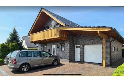 Modernes Einfamilienhaus mit Sauna, zwei Balkonen & Wintergarten - Diepholz