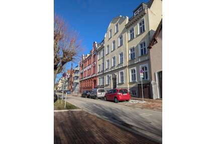 Wohnung zum Kaufen in Greifswald 285.000,00 € 81.82 m²