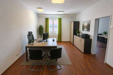 Büro in Germering 3.100,00 € 262 m²