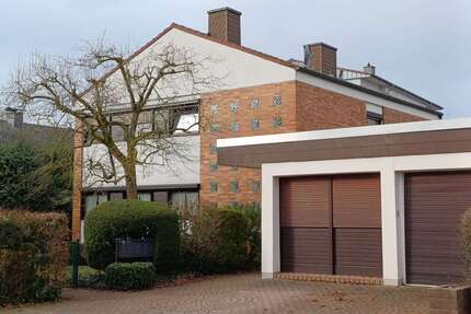 Haus zum Kaufen in Warburg 399.000,00 € 267 m²