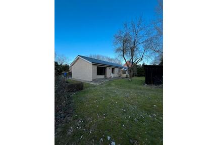 Großes Entwicklungspotenzial: 2 Baugrundstücke mit Altbestand - Cuxhaven Duhnen