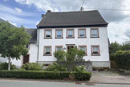 Haus zum Kaufen in Hinterweiler 129.000,00 € 161.06 m²