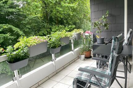 von privat: renovierte, ruhige 3,5 Z.-Wohnung mit sep. Garage - Essen Stadtbezirk VIII