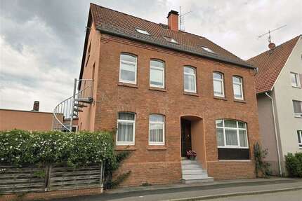 Haus zum Kaufen in Emmerthal , Niedersachsen 275.000,00 € 291.44 m²