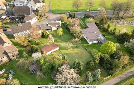 Grundstück zu verkaufen in Fernwald 359.000,00 € 1500 m²