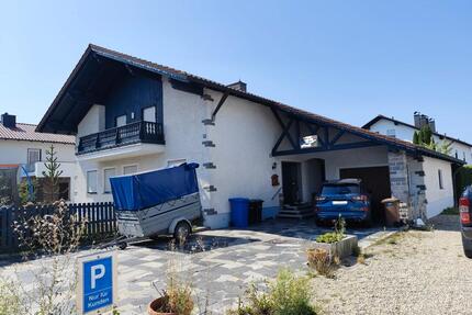 Einfamilienhaus in Osterhofen Zentrumsnahes voll unterkellert