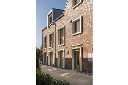 2-Zimmer-Dachgeschosswohnung mit Balkon und Stellplatz - Nordhorn